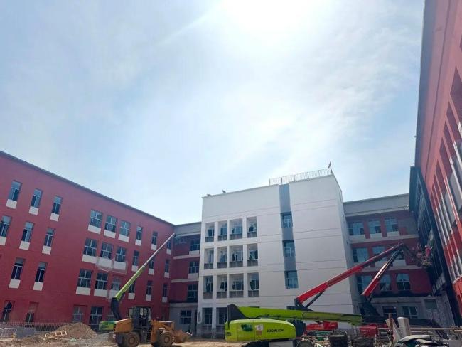 北京一所小学今年9月投用，新增24个班、960个学位！项目加速推进中